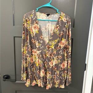 Torrid Floral V-Neck Blouse in Gray and Pink